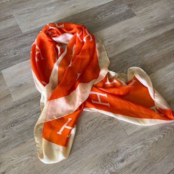 Hermes 100% Silk Scarf Shawl Orange & Cream w/ H logo Designer Authentic Luxury - Picture 8 of 12